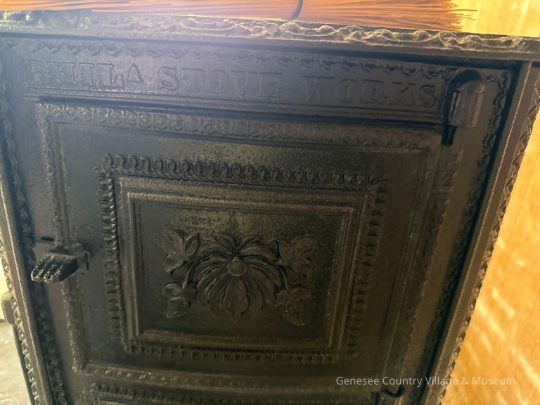 Heating Stove - Image 4