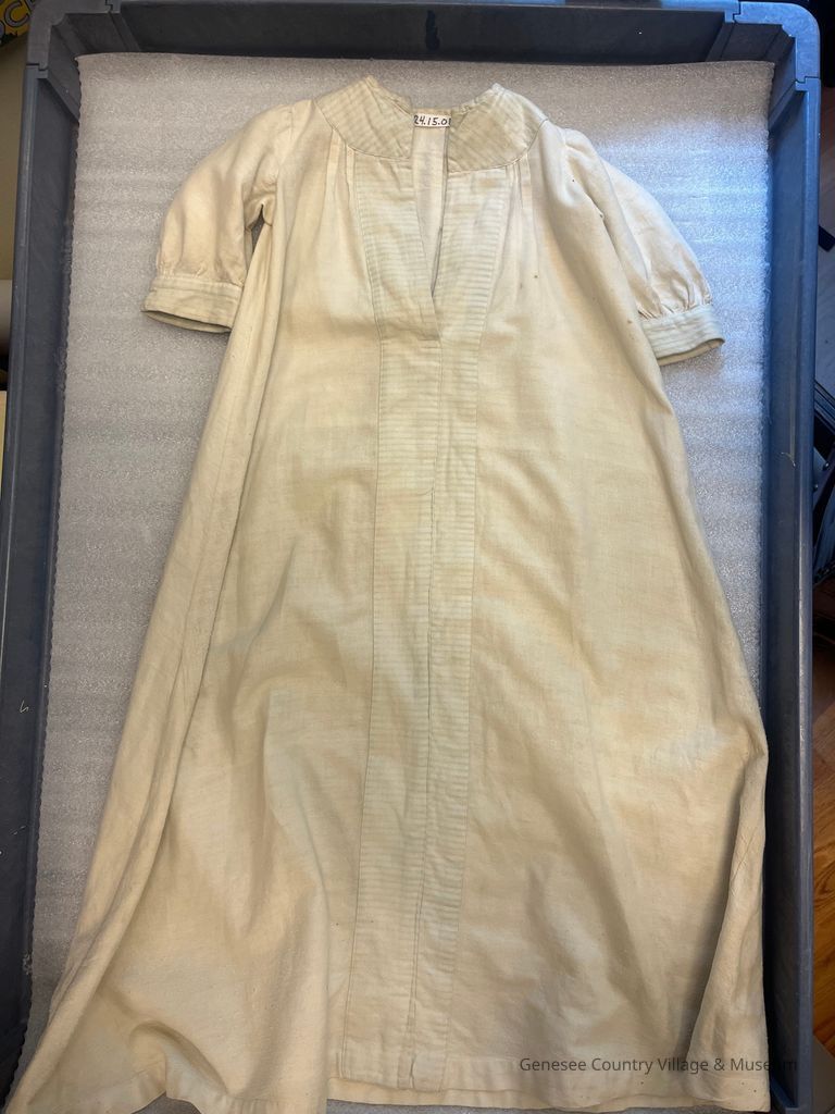 Gown, Dressing