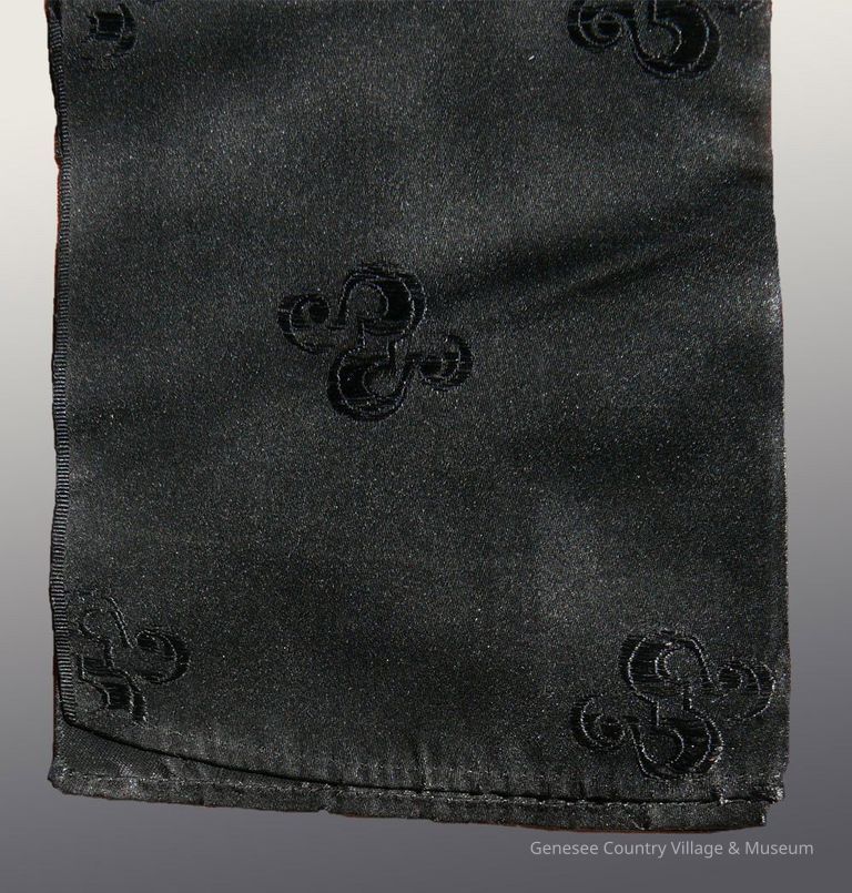 Cravat - Image 2