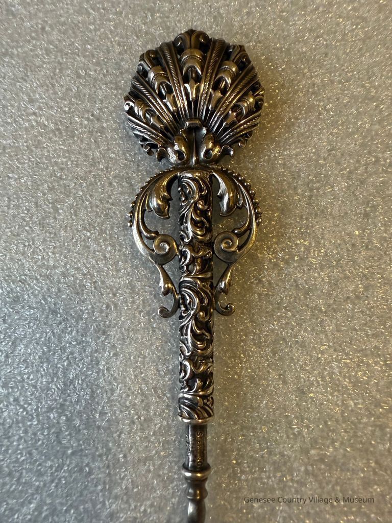 Buttonhook - Image 2