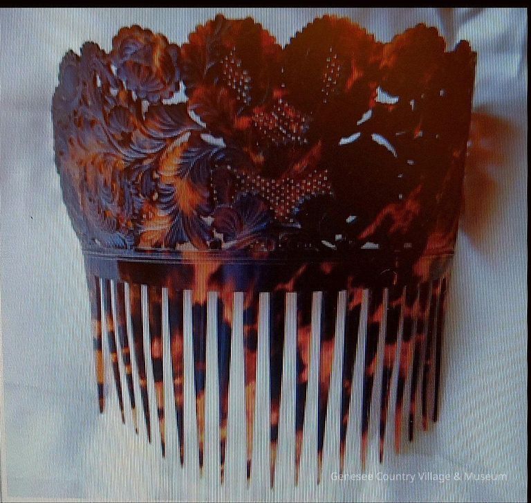 Comb, Ornamental - Image 3
