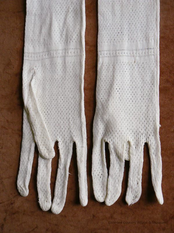 Glove - Image 3