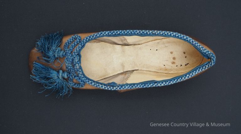 Slippers - Image 4