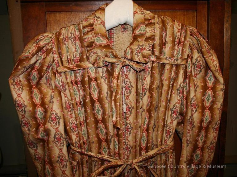 Gown, Dressing - Image 2