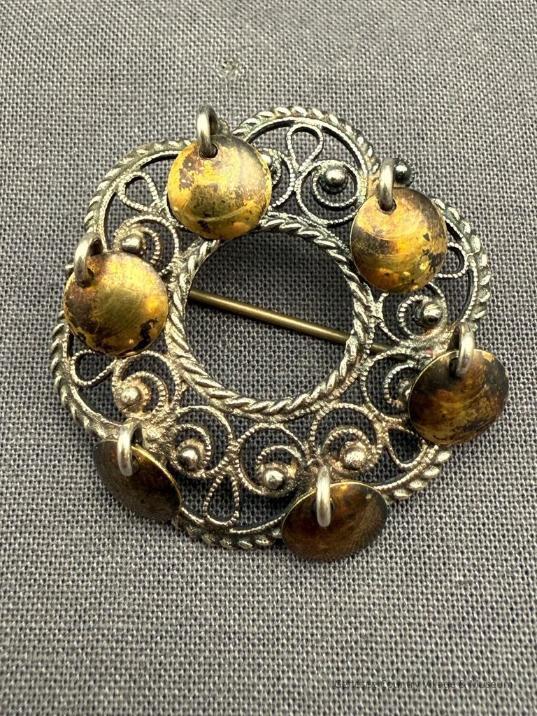 Brooch