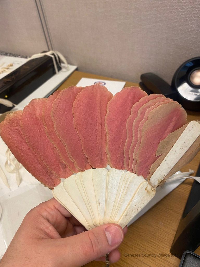 Fan, Hand