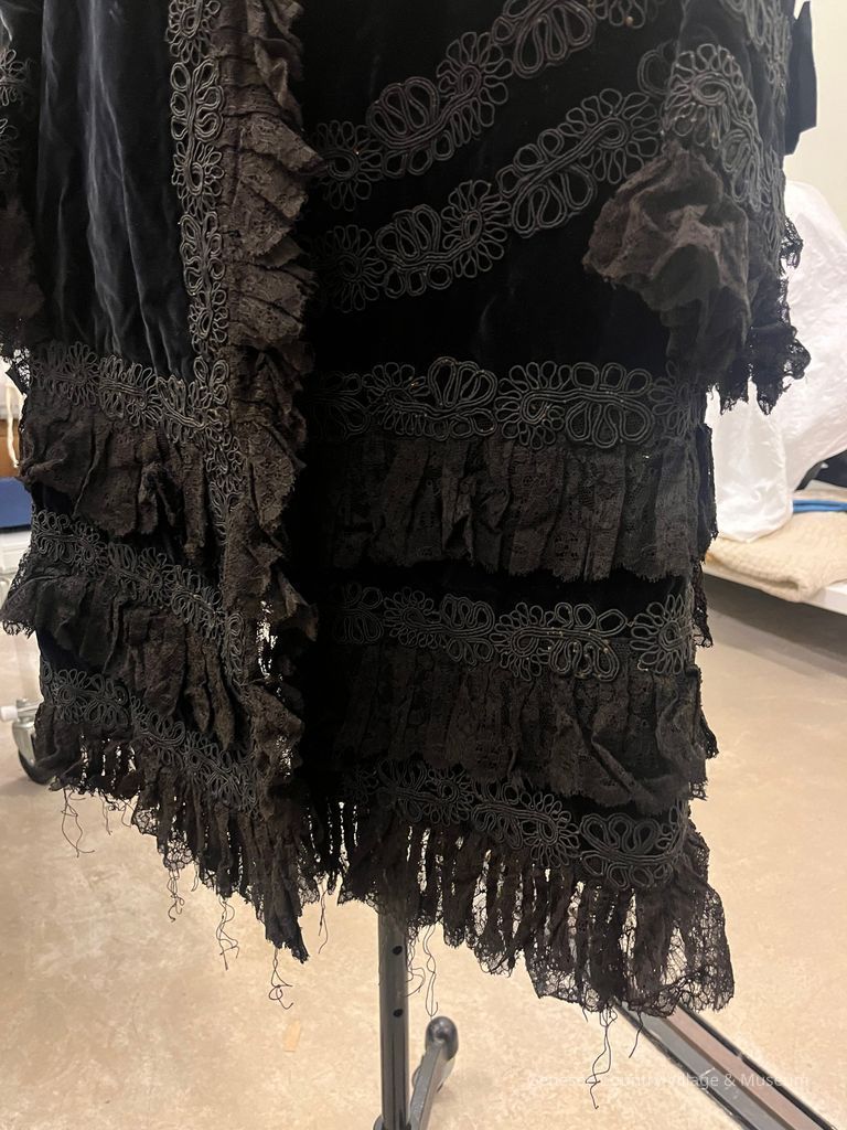 Dolman - Image 2