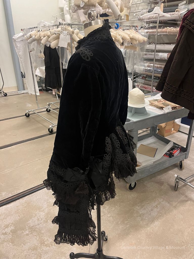 Dolman - Image 3