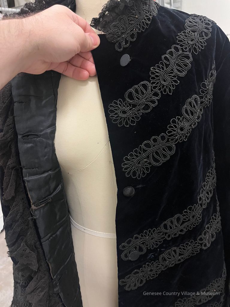 Dolman - Image 8