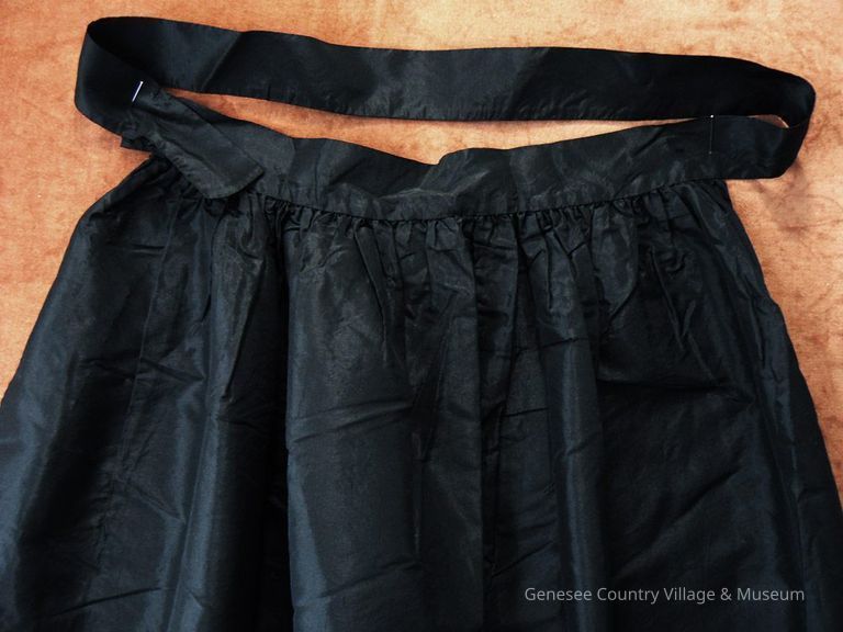 Apron - Image 2