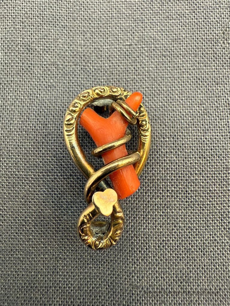 Brooch