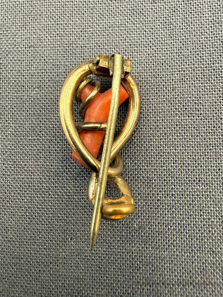 Brooch - Image 2