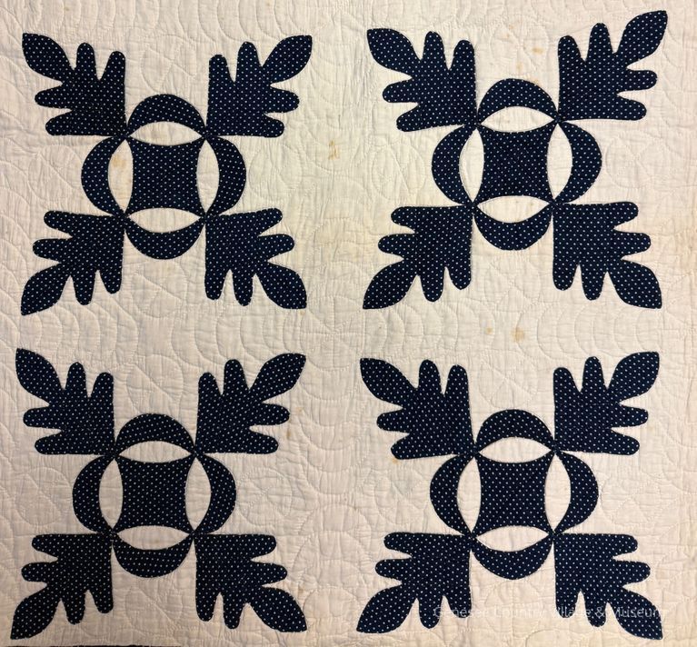 Oak Leaf and Crescent Quilt - Image 2
