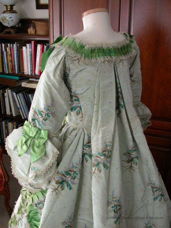 Dress, Costume - Image 4