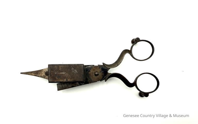 Wick Trimmer - Image 2