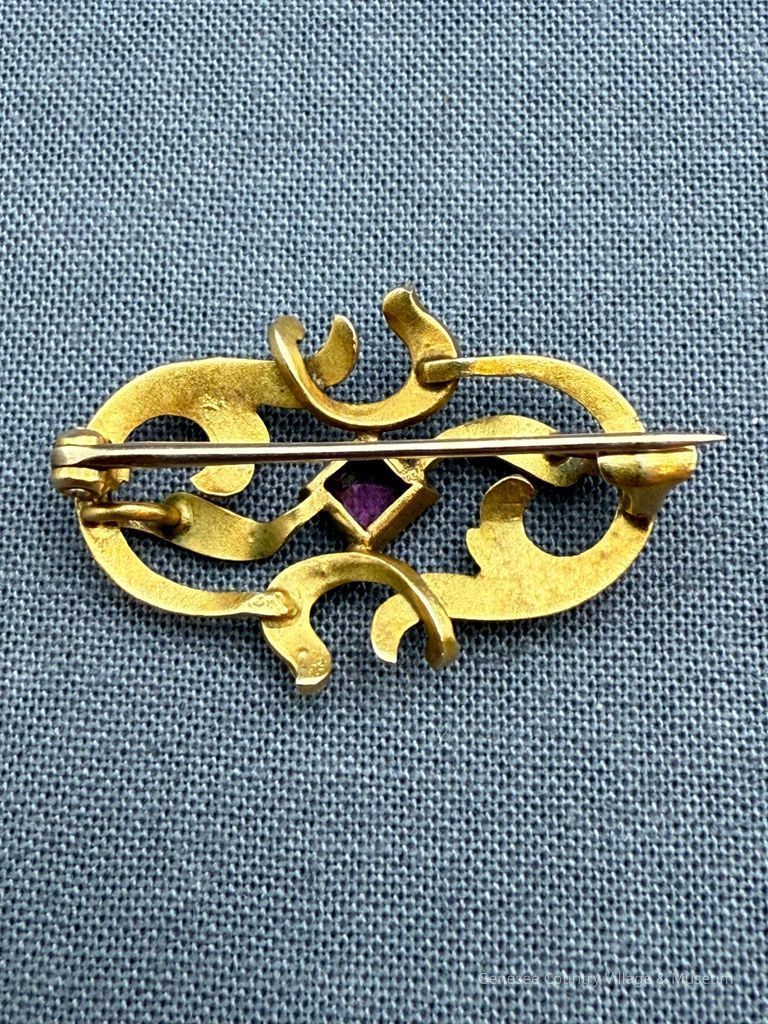 Brooch - Image 3