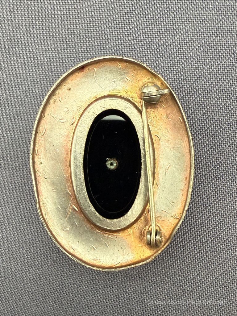 Brooch - Image 3
