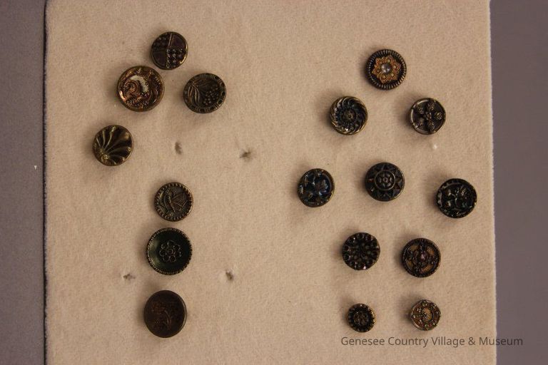 Button - Image 8