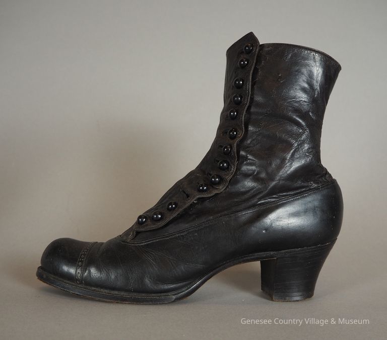 Boots - Image 4