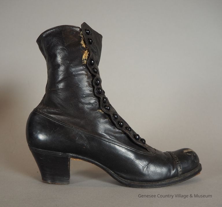Boots - Image 5
