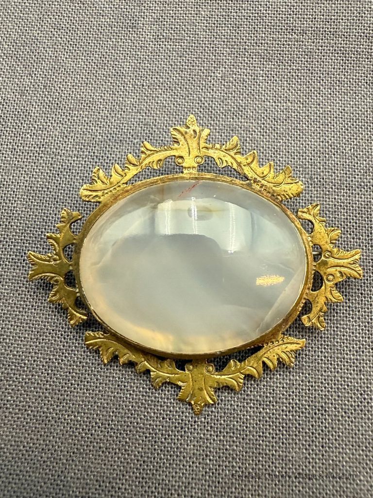 Brooch