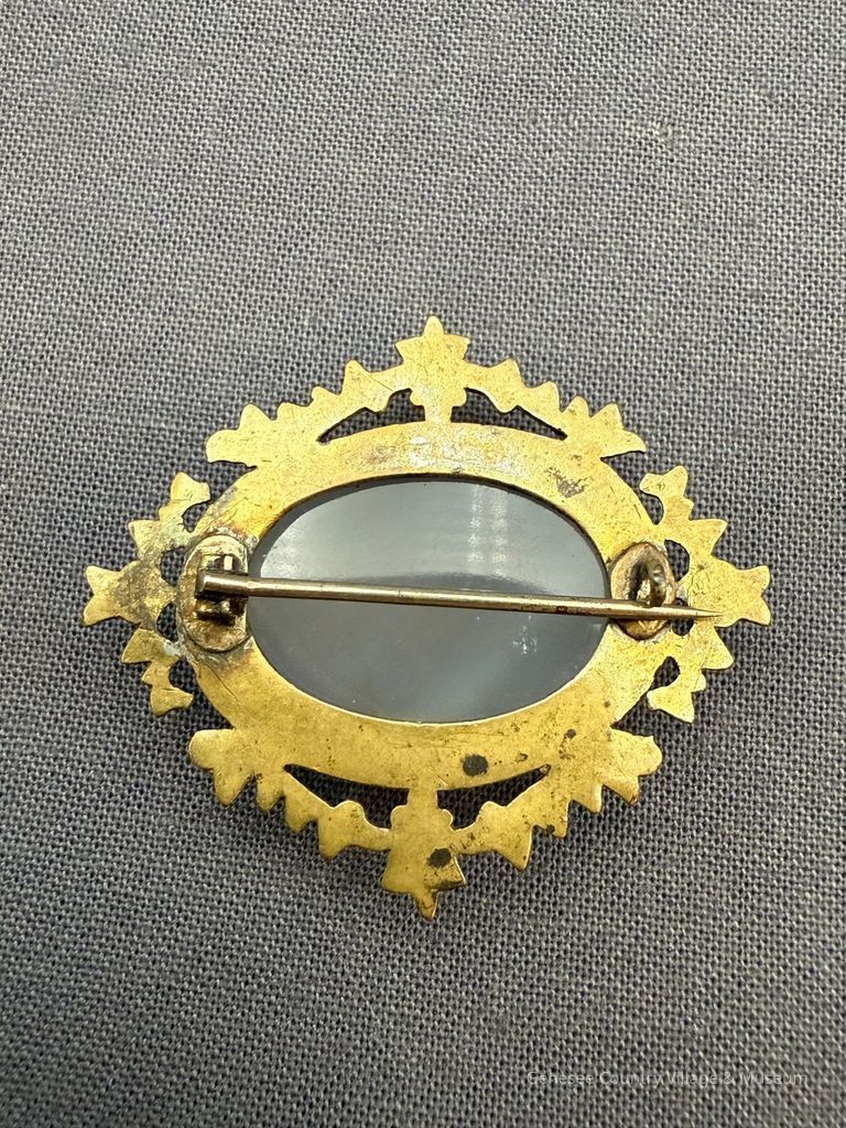 Brooch - Image 2