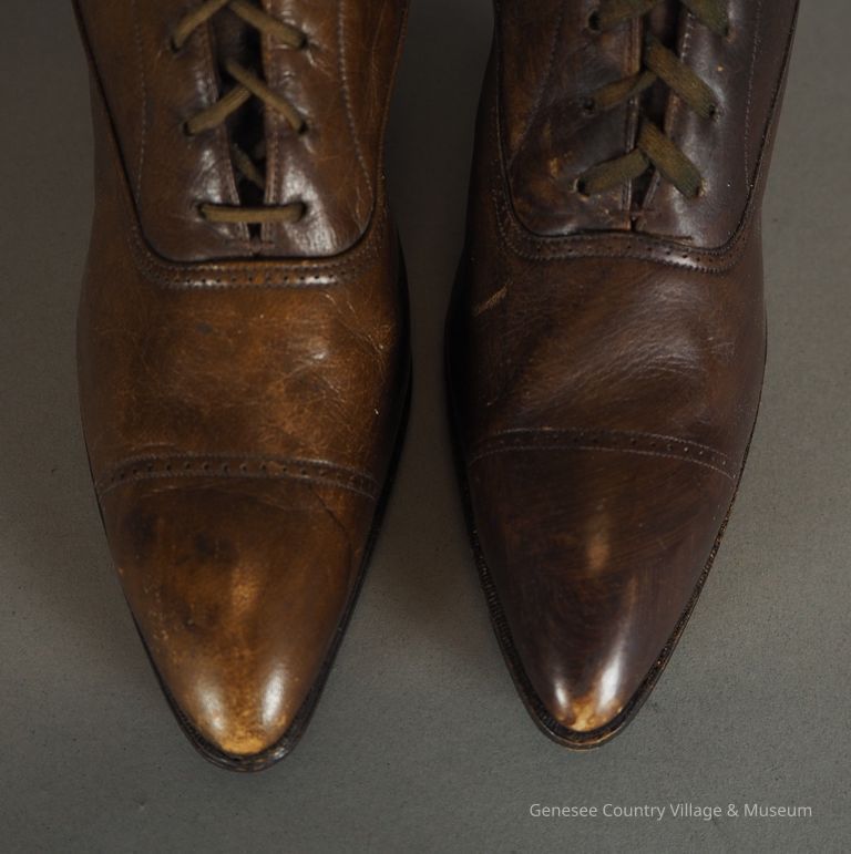 Boots - Image 2