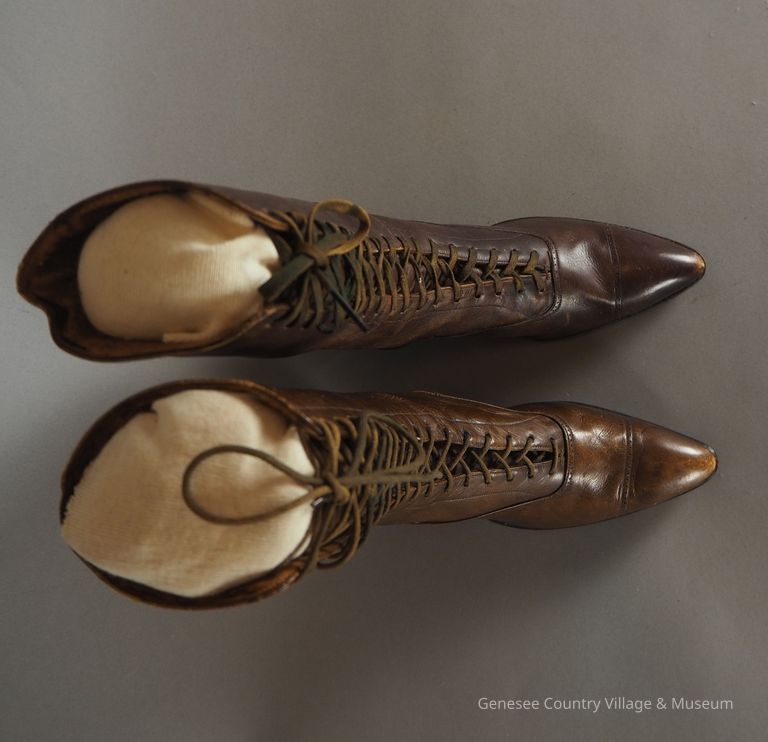 Boots - Image 3