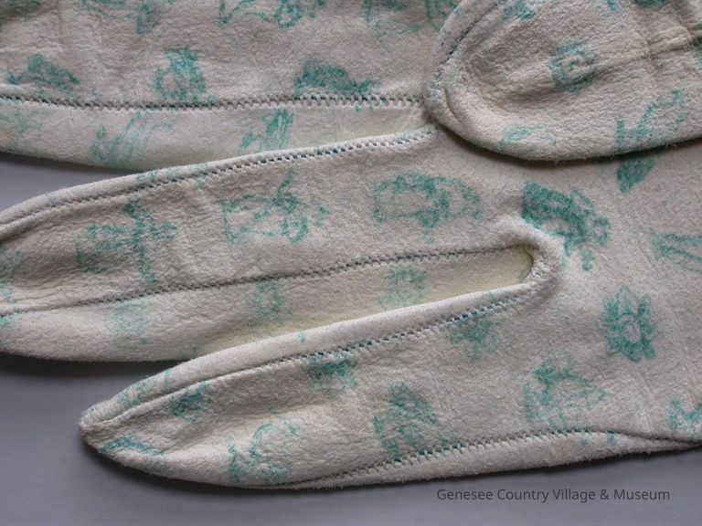 Glove - Image 3