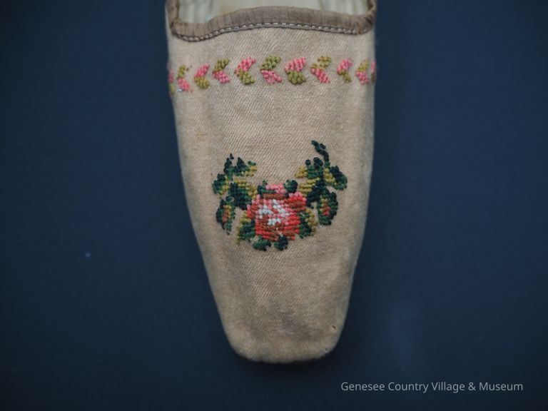 Slippers - Image 3
