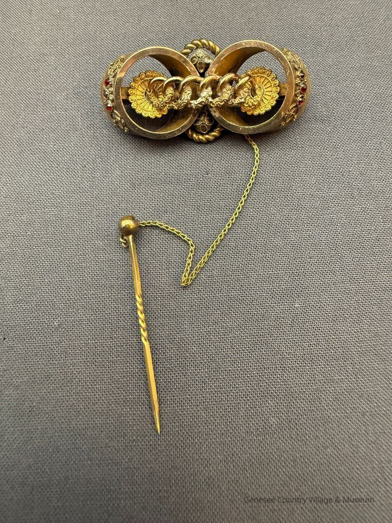 Brooch