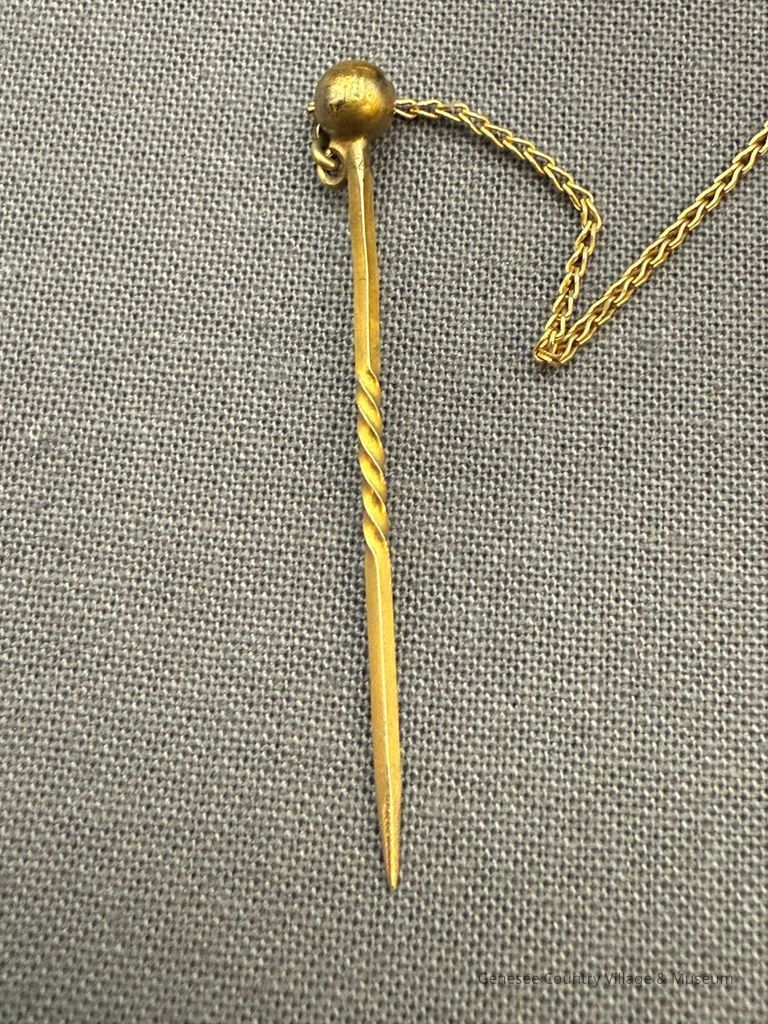 Brooch - Image 2