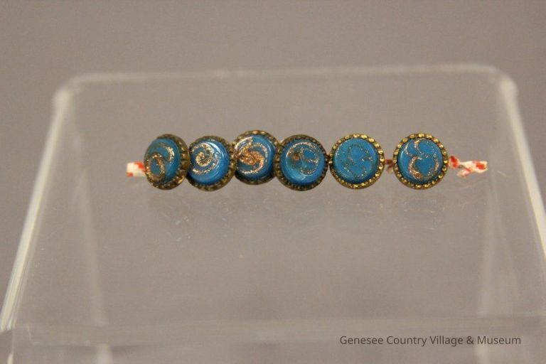 Button - Image 2