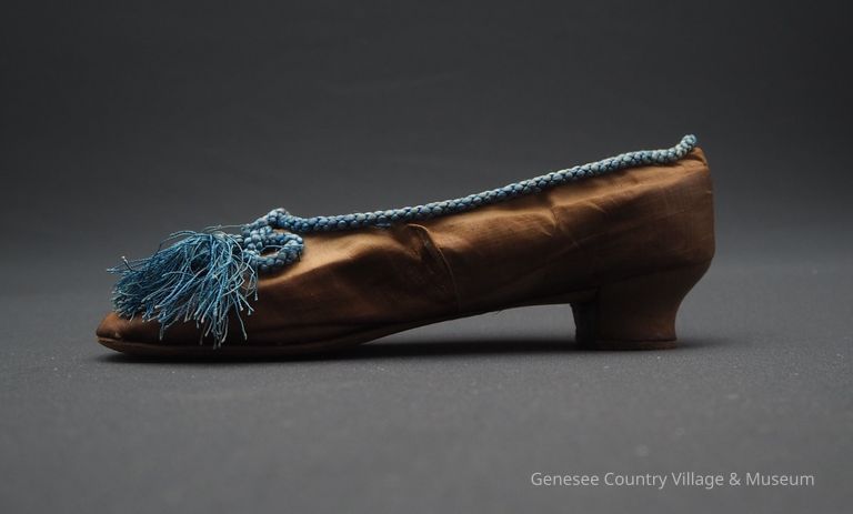 Slippers - Image 11