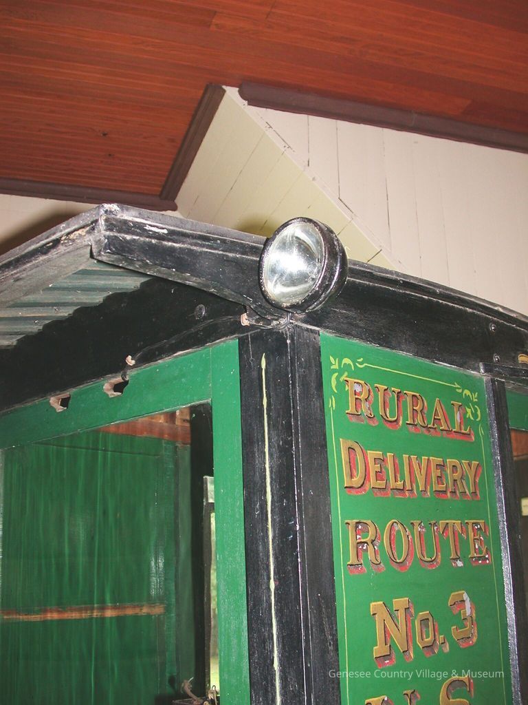 2004.107.1 Mail Wagon, Electri