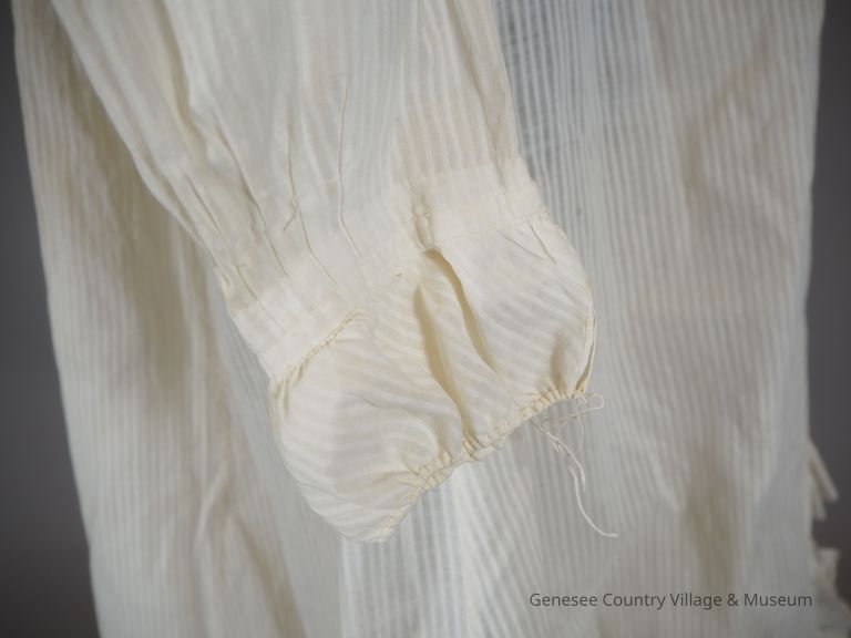 Pelisse - Image 11