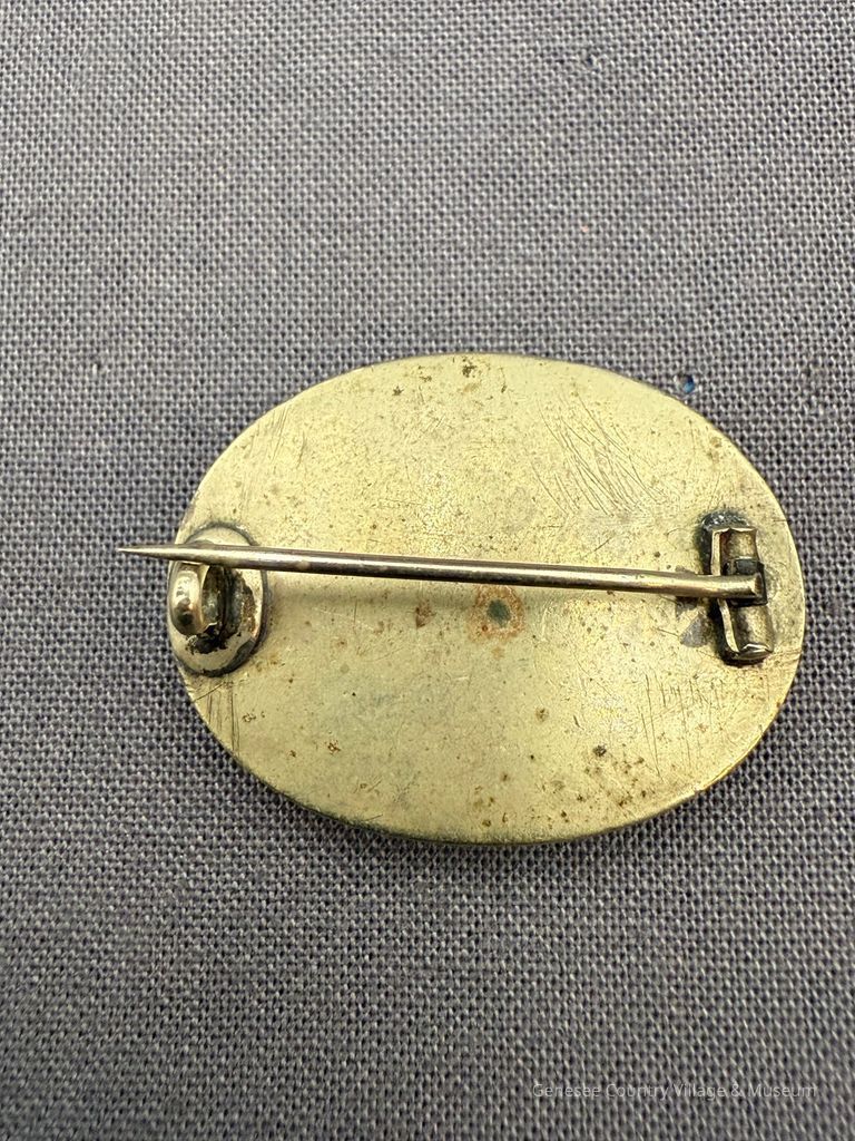 Brooch - Image 3