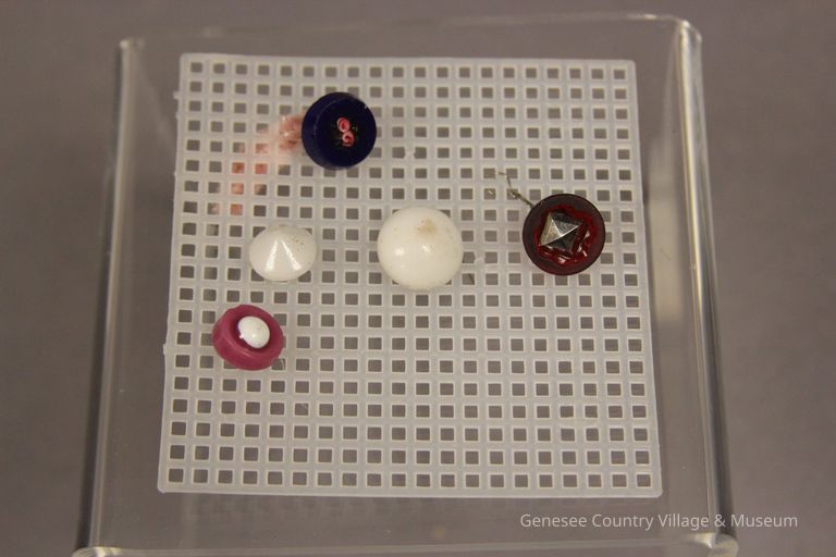Button - Image 6
