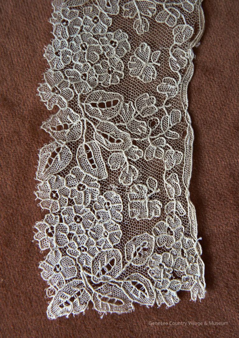 Collar - Image 3