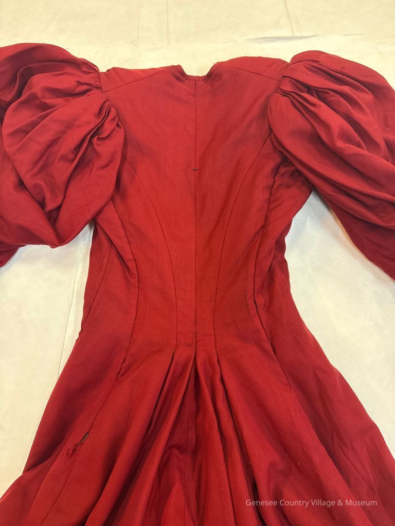 Housecoat - Image 10