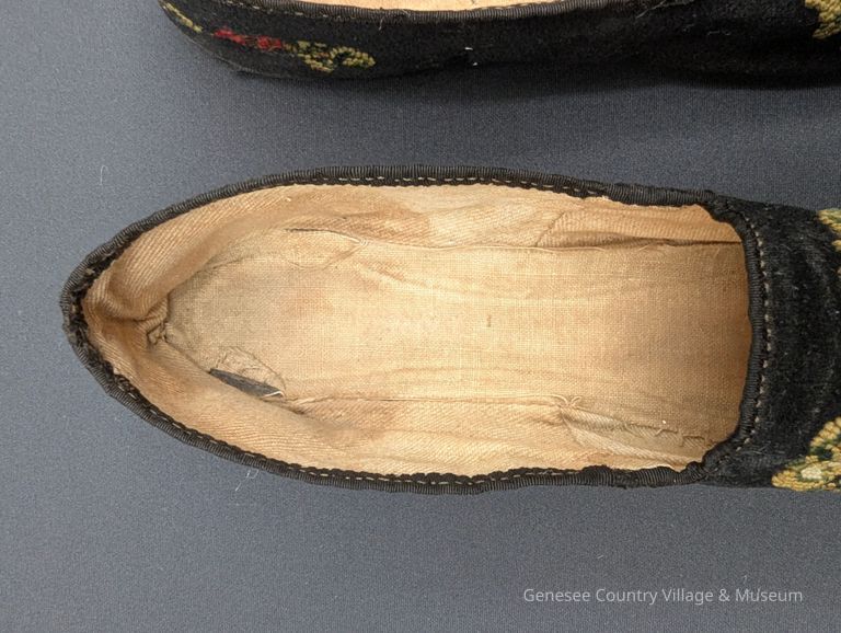 Slippers - Image 9