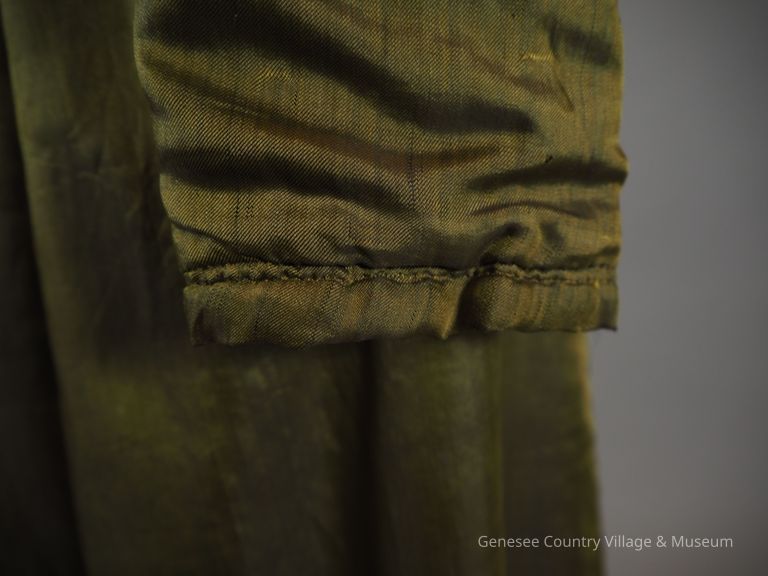 Pelisse - Image 16