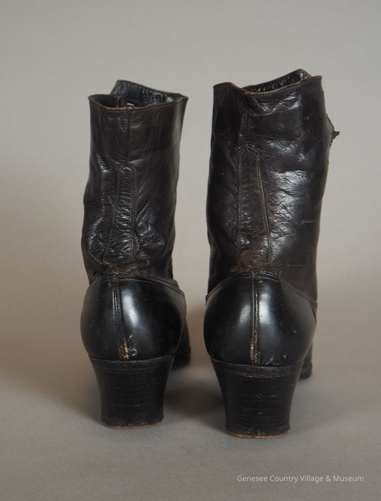 Boots - Image 9