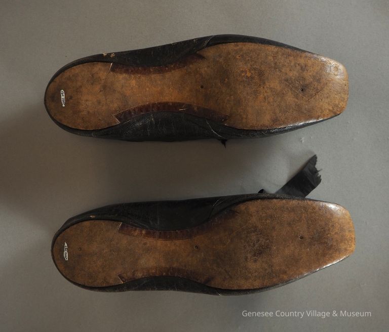 Shoes - Image 10