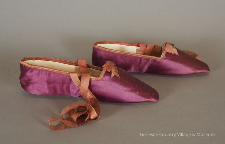 Slippers - Image 3
