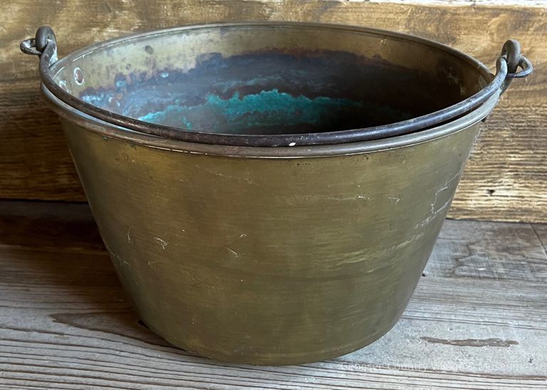 Pail
