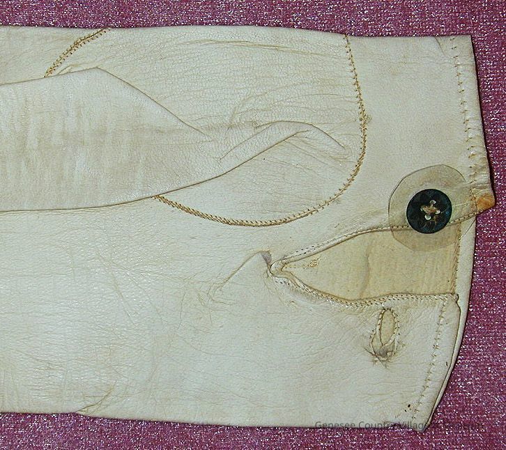 Glove - Image 2