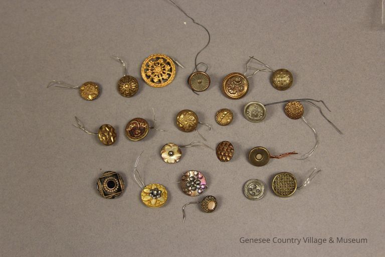 Button - Image 3