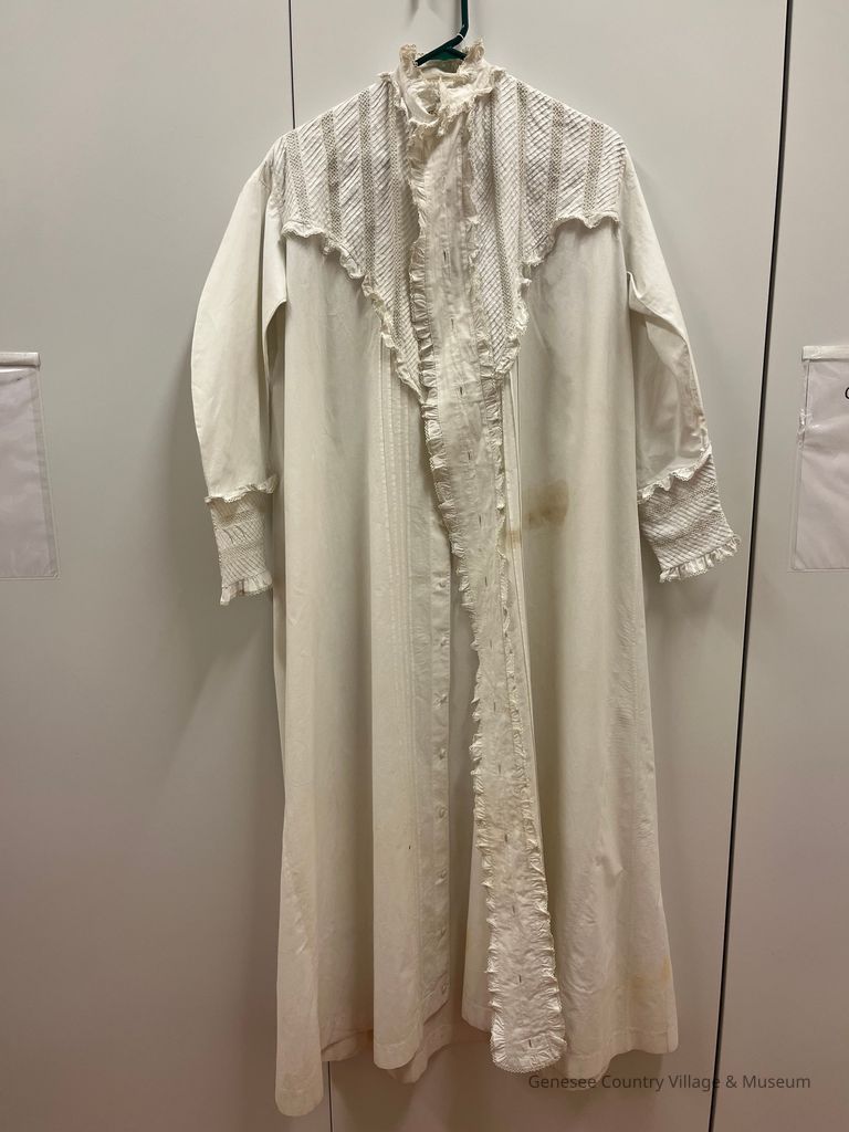 Gown, Dressing