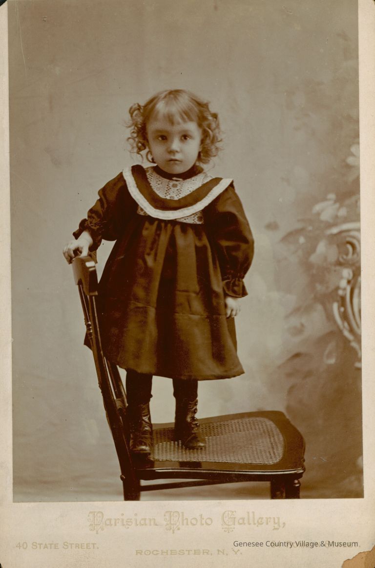 Cabinet Card